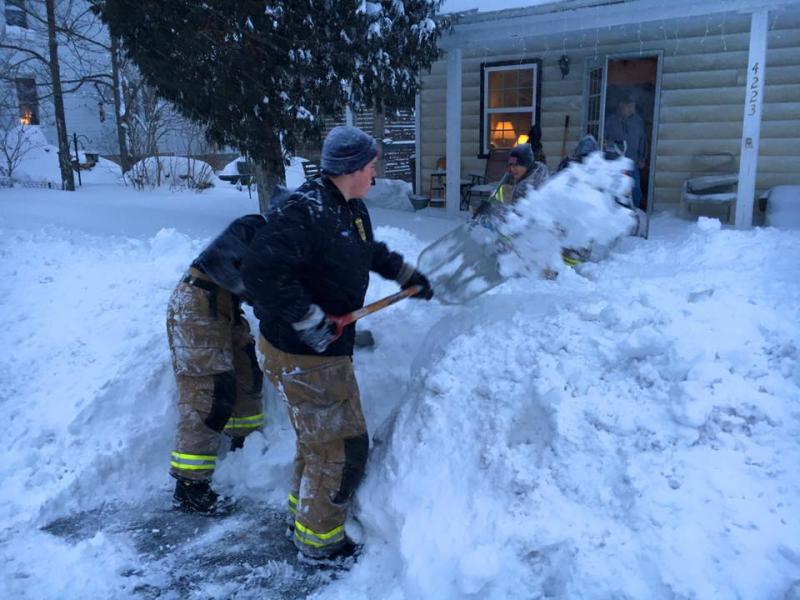 Jan 2016 Blizzard-Juniors Helping Neighbors